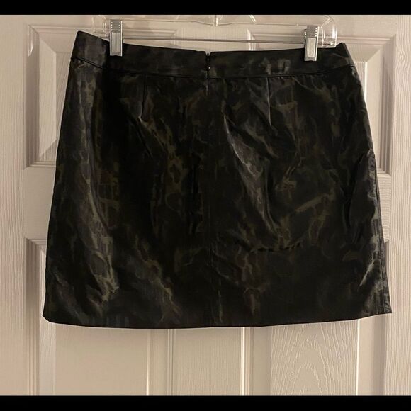 Gap Black Green Lined Patterned Mini Skirt Size 6 - Picture 2 of 10